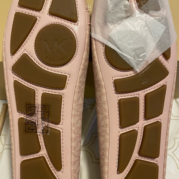 Micheal Kors ballet slippers - Picture 3 of 4